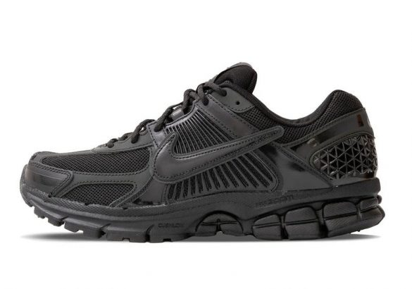 DSM x Nike Vomero 5