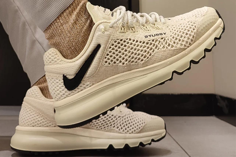 Nike Air Max 2013 “Stussy” (2022):