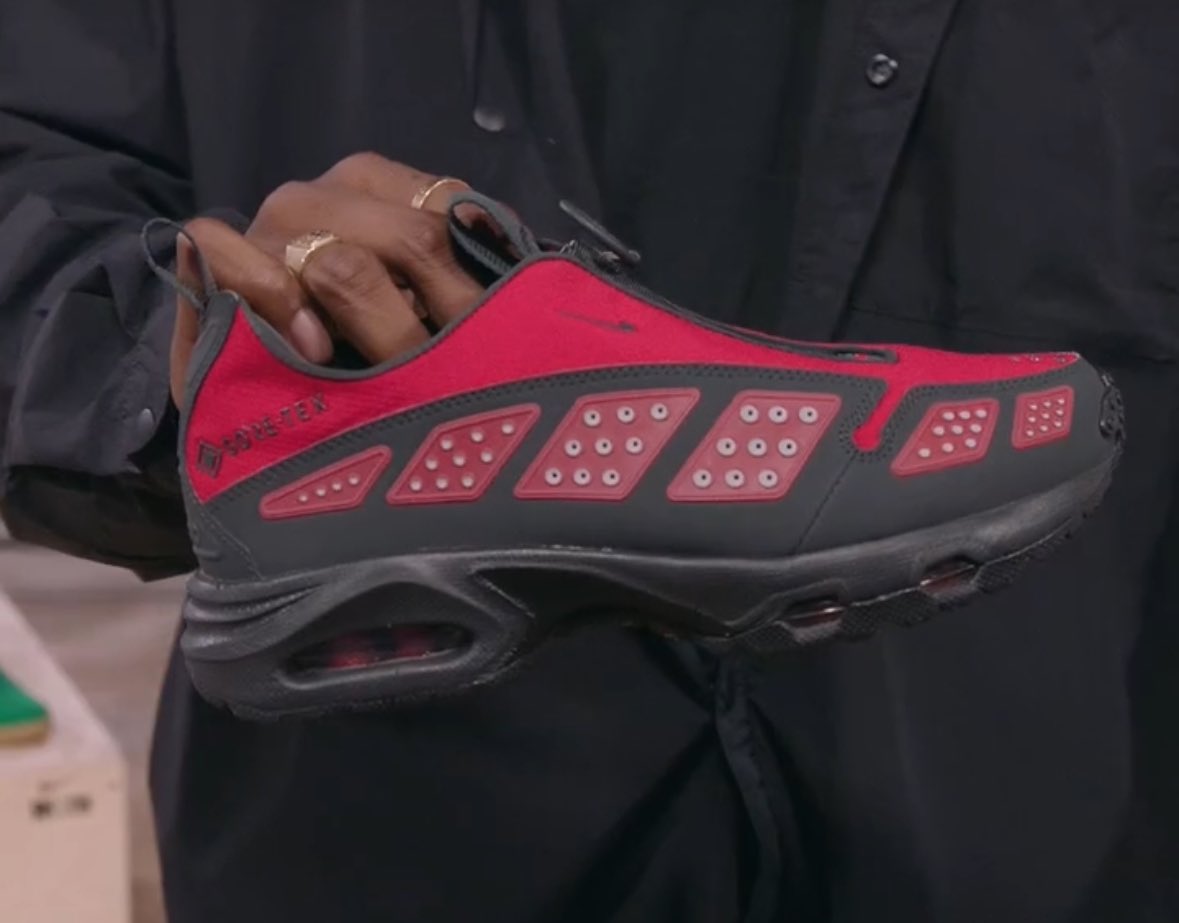 Nike Sunder Max Gore-Tex Red