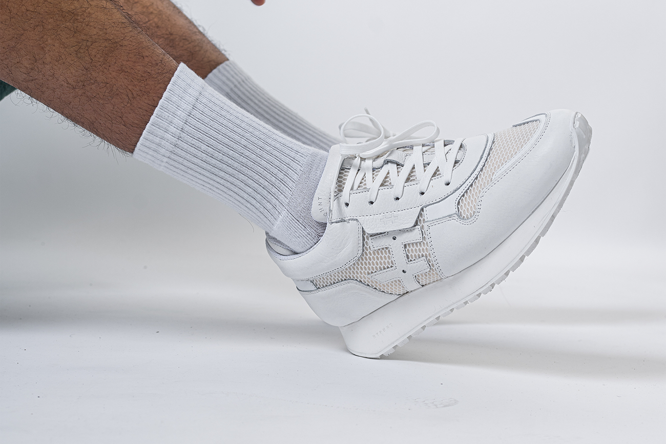 Hyphnt Road Runner - Blano on foot